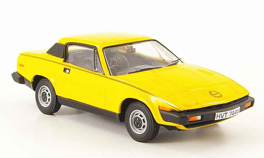 Triumph TR7 1/43 Vanguards giallo modellino in miniatura