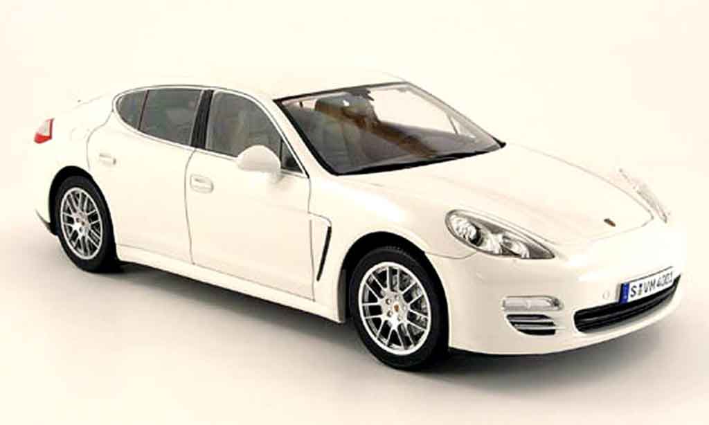 Porsche Panamera 4S 1/18 Norev 4s bianco 2009 modellino in miniatura