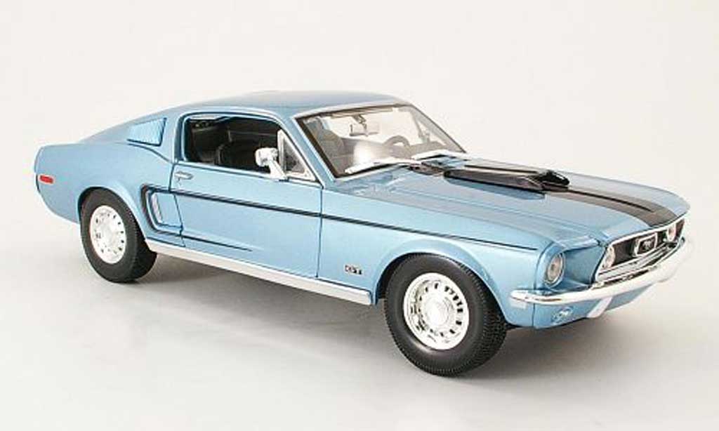 Ford Mustang 1968 1/18 Maisto 1968 gt cobra jet blu/nero modellino in miniatura