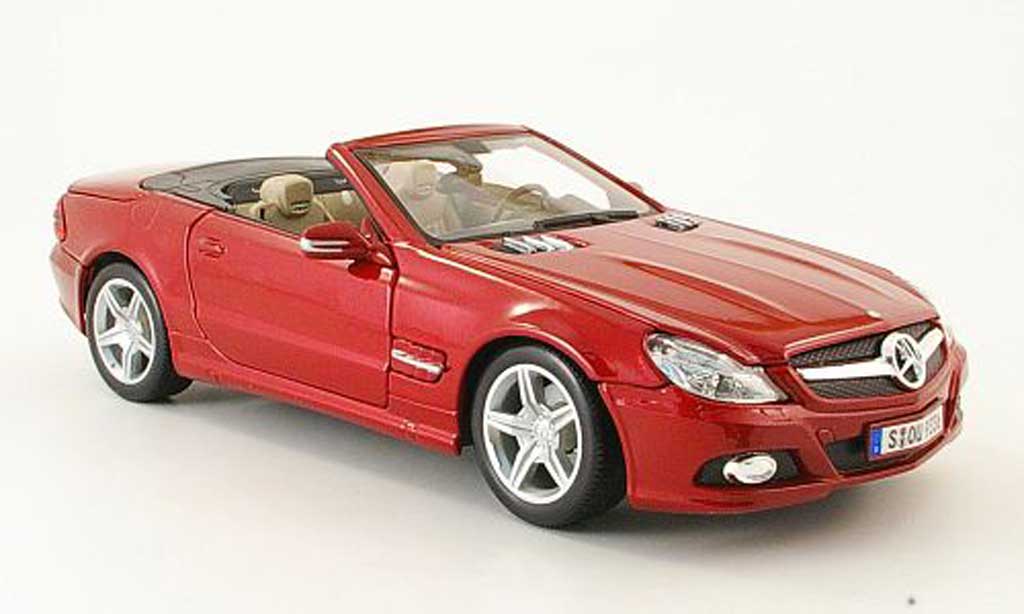 Mercedes Classe SL cabriolet 1/18 Maisto cabriolet 550 rosso 2009 modellino in miniatura