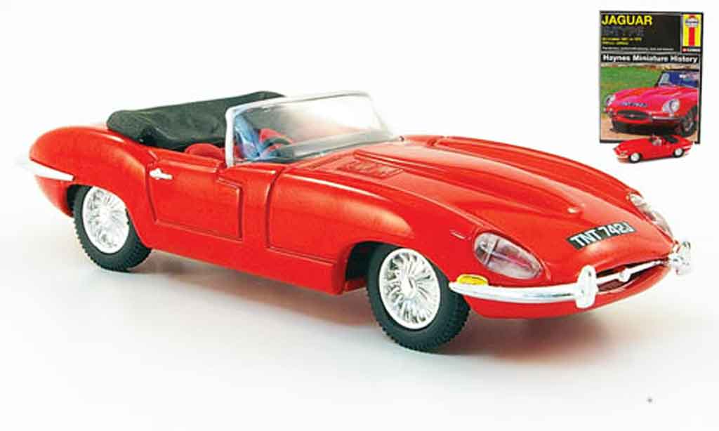 Jaguar E-Type 1/43 Corgi roadster rosso modellino in miniatura