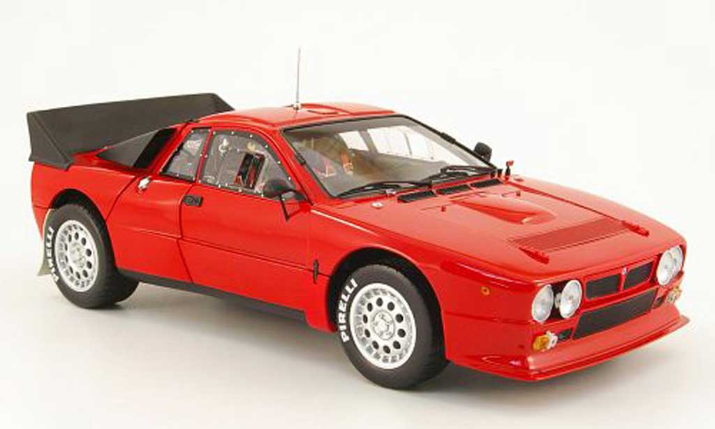 Lancia 037 1/18 Kyosho rallye rosso modellino in miniatura