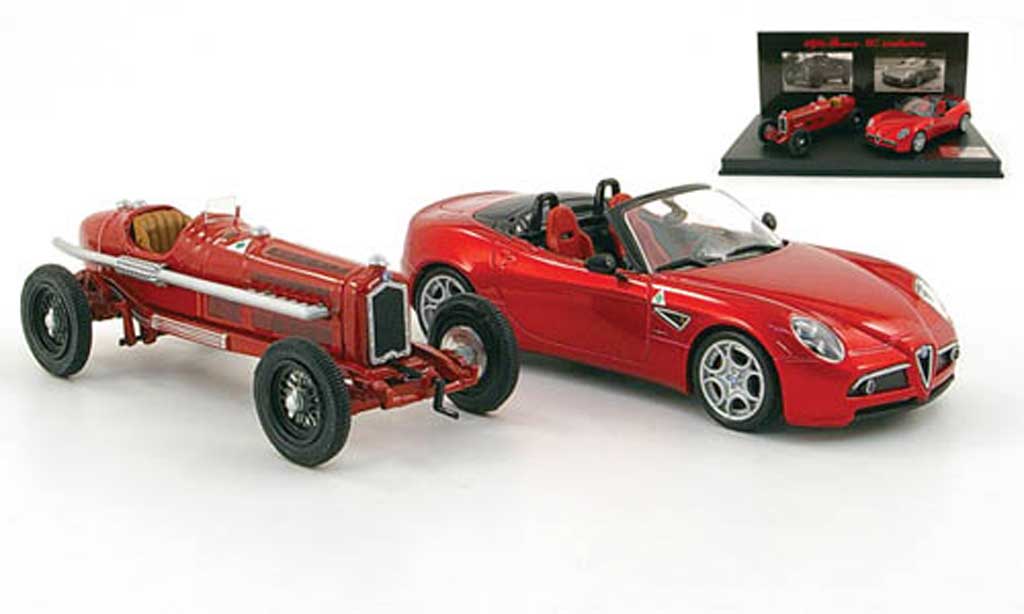 Alfa Romeo 8C 1/43 M4 Evolution-Set: P3 (1932) rosso + modellino in miniatura