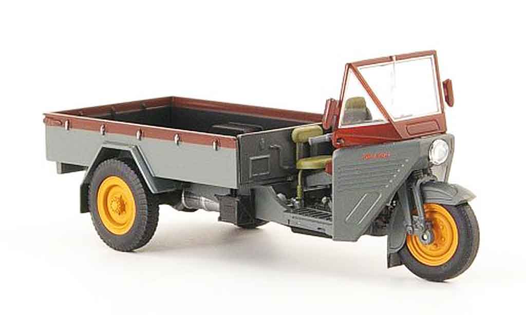 Mazda CT/1200 1/43 Ebbro grigio marronee Dreiradpritsche 1950 modellino in miniatura