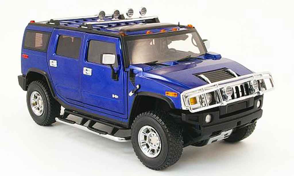 Hummer H2 1/18 Highway 61 blu modellino in miniatura