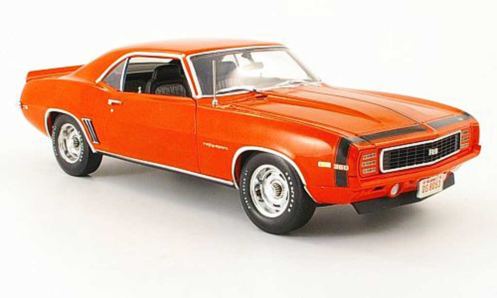 Chevrolet Camaro Z28 1/18 Highway 61 Z28 rs orange 1969 modellino in miniatura