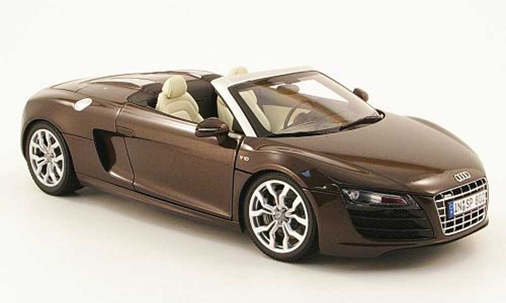 Audi R8 Spyder 1/18 Kyosho Spyder marronee modellino in miniatura