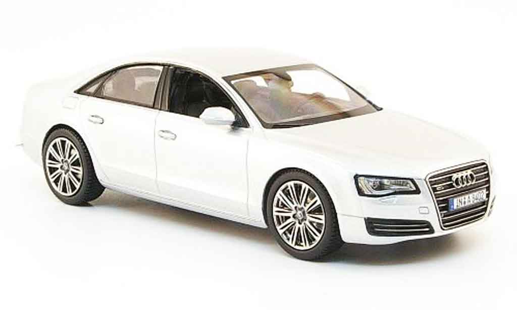 Audi A8 1/43 Kyosho grigio metallisee 2010 modellino in miniatura