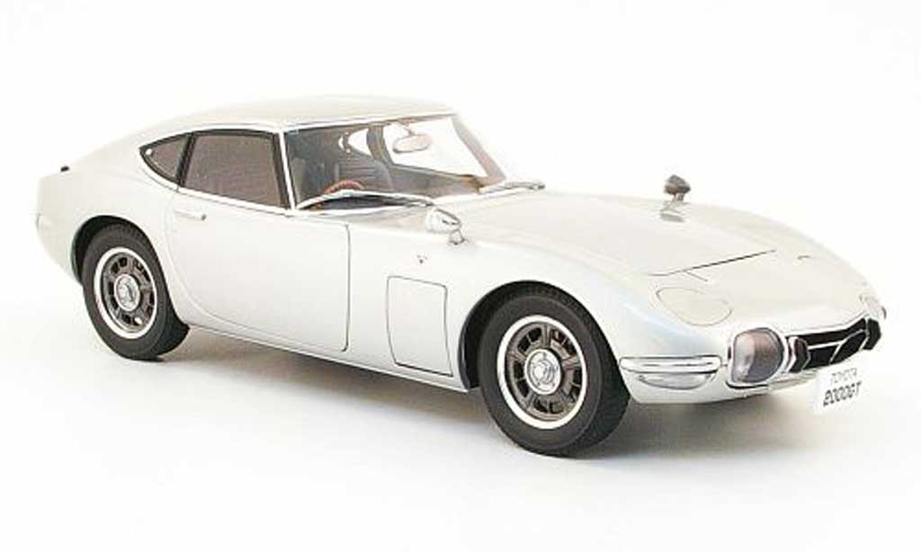 Toyota 2000 GT 1967 1/18 Autoart 1967 coupe grigio modellino in miniatura