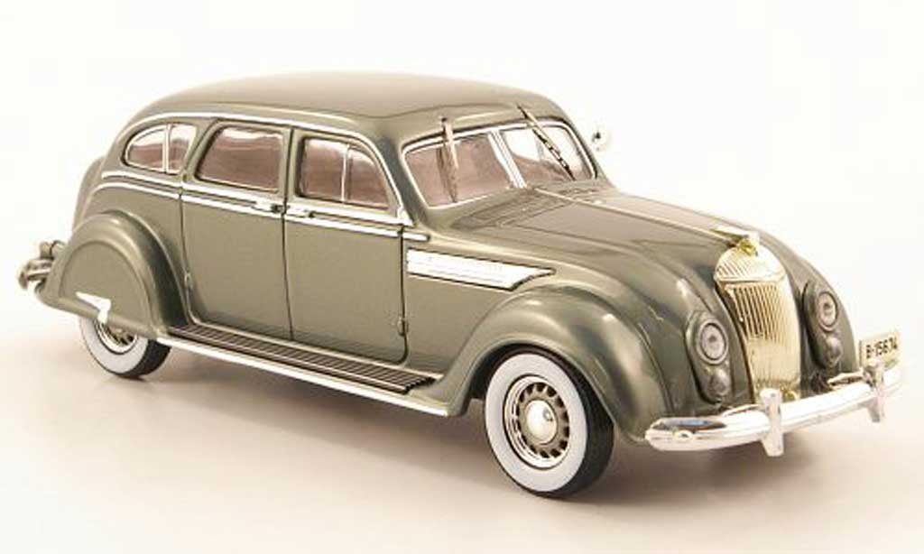 Chrysler Airflow 1/43 IXO Sedan grigio-grun 1936 modellino in miniatura