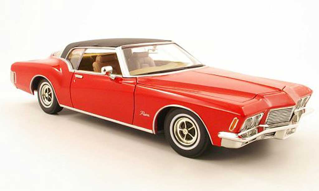 Buick Riviera 1/18 Yat Ming rosso/nero 1971 modellino in miniatura