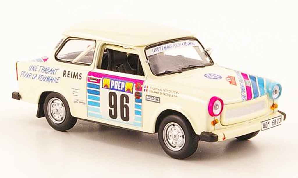 Trabant 601 1/43 IST Models No.96 Rally Monte Carlo 1992 modellino in miniatura