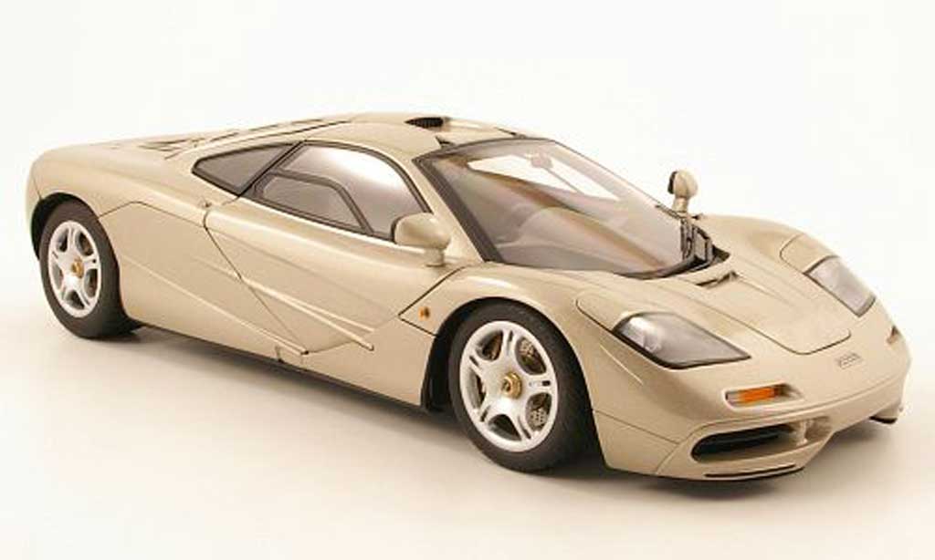 McLaren F1 1/18 Autoart beige 1994 modellino in miniatura