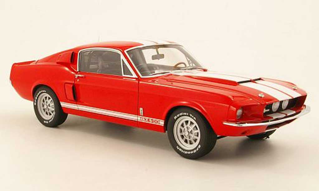 Shelby GT 500 1967 1/18 Autoart 1967 rosso mit biancoen Streifen modellino in miniatura