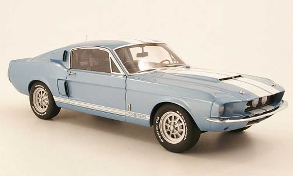 Shelby GT 500 1967 1/18 Autoart 1967 blu mit biancoen Streifen modellino in miniatura