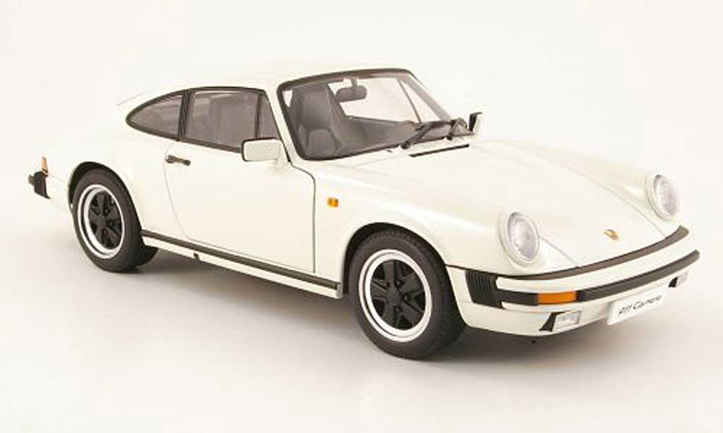 Porsche 930 3,2 1/18 Autoart 32 carrera bianco 1988 modellino in miniatura
