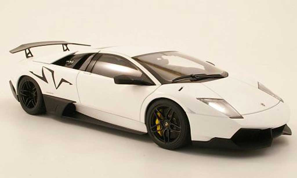 Lamborghini Murcielago LP670 1/18 Autoart LP670 SV bianco 2009 modellino in miniatura