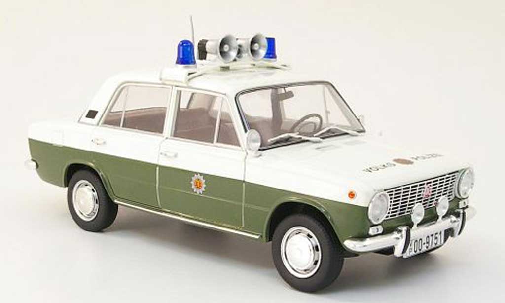Lada 1200 1/18 IST Models volkspolizei modellino in miniatura