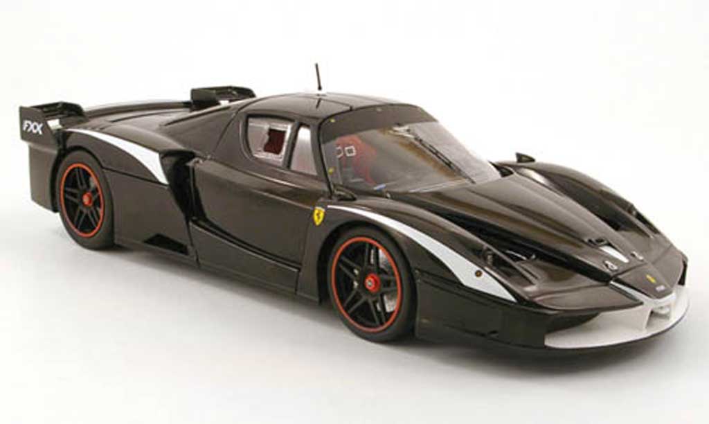 Ferrari Enzo FXX 1/18 Hot Wheels FXX evoluzione noir modellino in miniatura