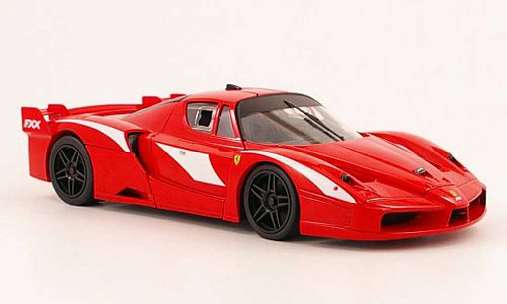 Ferrari Enzo FXX 1/18 Hot Wheels FXX evoluzione rosso foundation serie modellino in miniatura