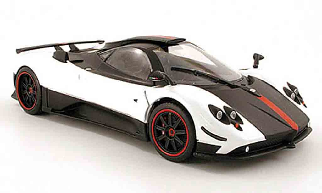 Pagani Zonda cinque 1/18 Mondo Motors cinque bianco/nero/rosso modellino in miniatura