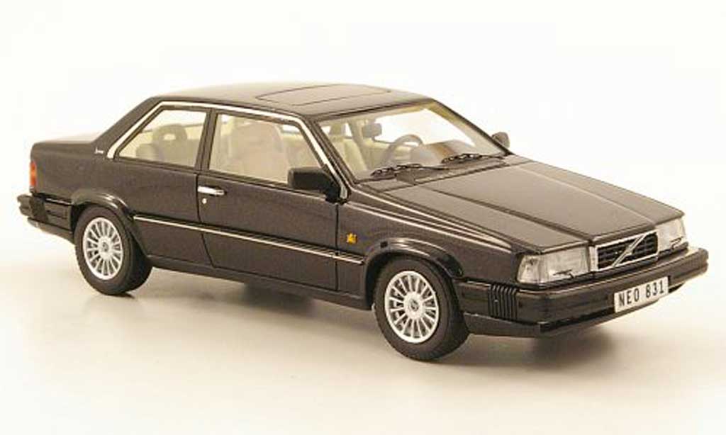 Volvo 780 1/43 Neo Bertone nero 1988 modellino in miniatura
