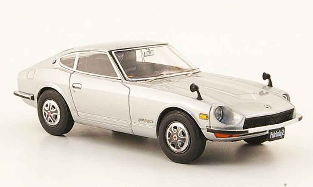 Nissan Fairlady Z S30 1/43 Ebbro S30 grigio metallisee RHD modellino in miniatura