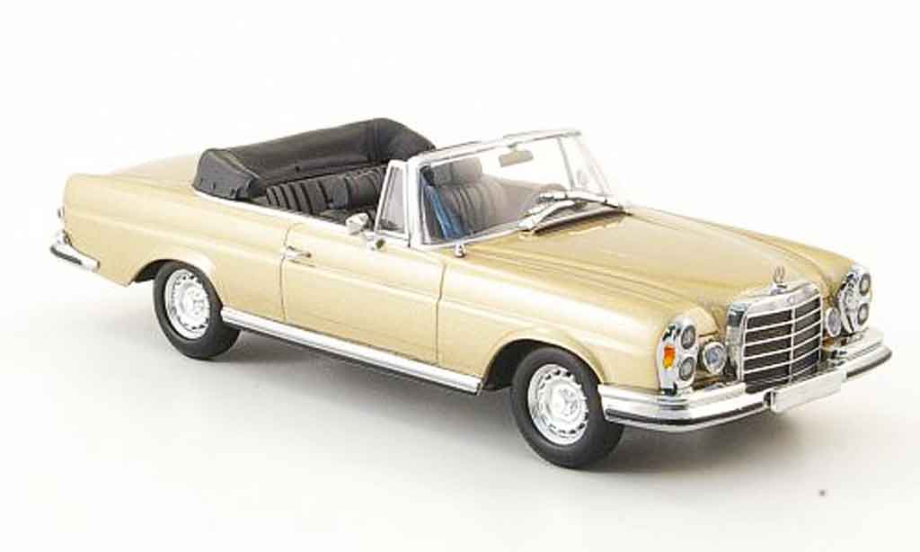 Mercedes 280 1970 1/43 Minichamps 1970 SE 3.5 Cabrio (W111) or MCW 1970 modellino in miniatura