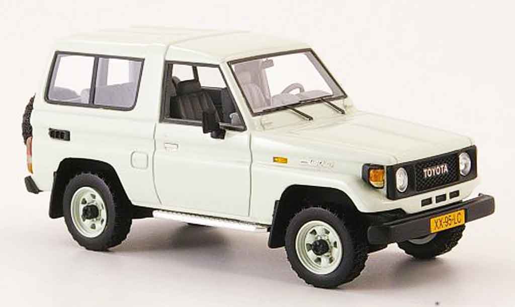 Toyota Land Cruiser 1/43 Neo bianco 1985 modellino in miniatura