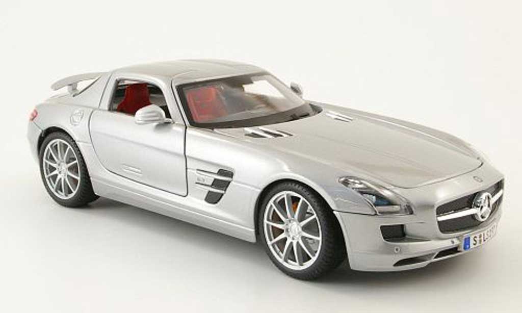 Mercedes SLS 1/18 Maisto coupe amg (c197) grigio 2010 modellino in miniatura