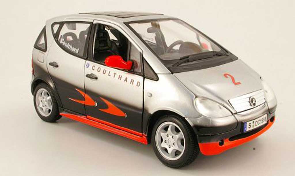 Mercedes Classe A 1/18 Maisto coulthard formel 1 design modellino in miniatura