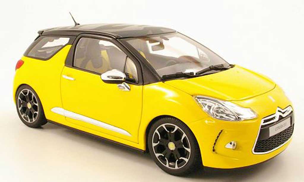 DS Automobiles DS3 1/18 Norev giallo/nero 2010 modellino in miniatura