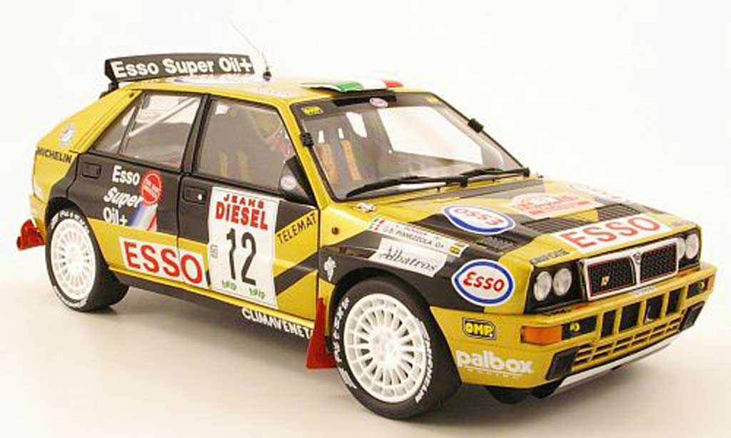 Lancia Delta HF Integrale 1/18 Kyosho HF Integrale evo 2 no.12 rallye san remo 1993 g.b.pianezzola / l.roggia modellino in miniatura