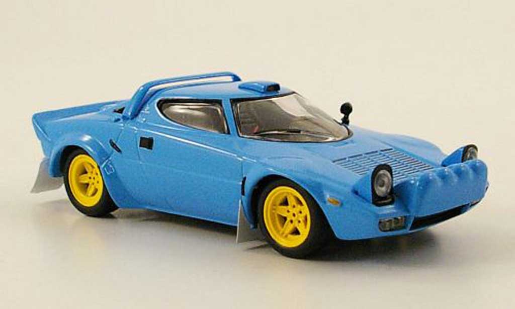 Lancia Stratos HF 1/43 IXO HF Stradale blu 1974 modellino in miniatura
