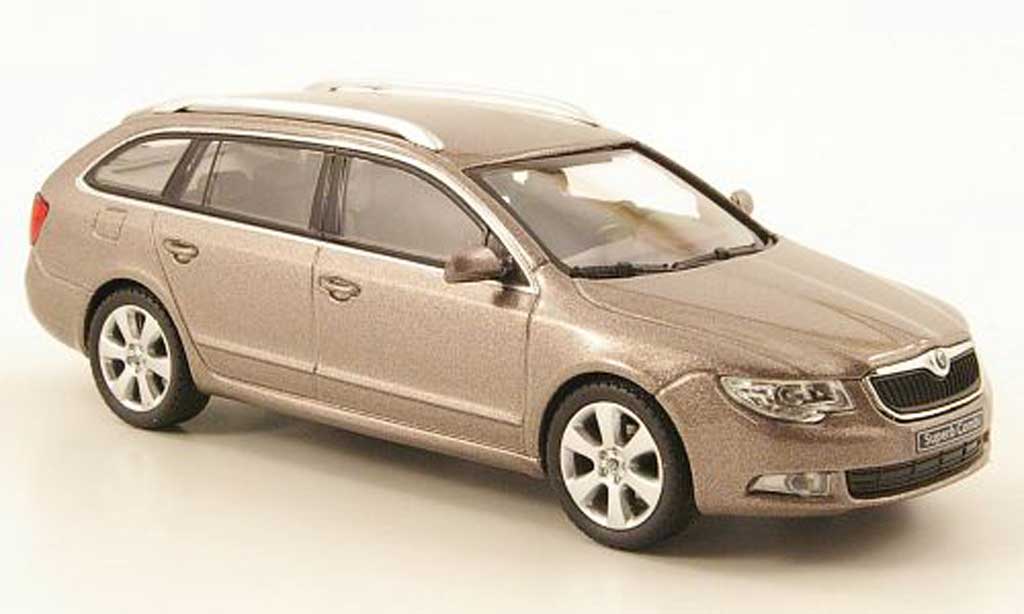 Skoda Superb 2009 1/43 Abrex 2009 II Combi grigiomarronee modellino in miniatura