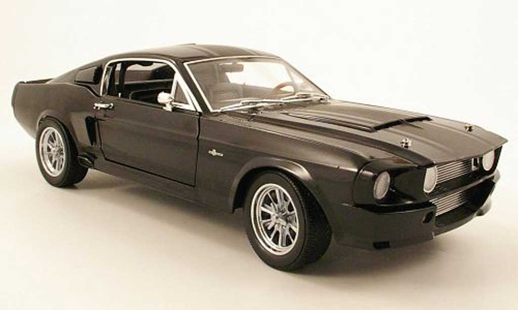 Shelby GT 500 1/18 Shelby Collectibles super snake neromattnero 1967 modellino in miniatura
