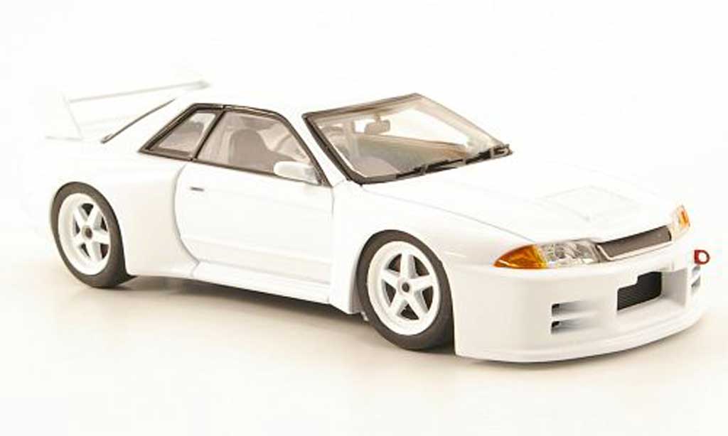 Nissan Skyline R32 1/43 Ebbro R32 GT-R bianco Test Car JGTC 1994 modellino in miniatura