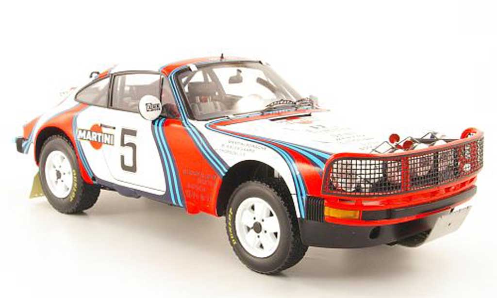 Porsche 930 SC 1/18 Spark SC 3.0 no.5 martini east afrika safari rallye 1978 b.waldegaard/h.thorszelius modellino in miniatura