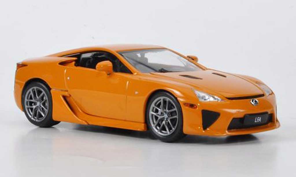 Lexus LFA 1/43 Minichamps orange 2011 modellino in miniatura