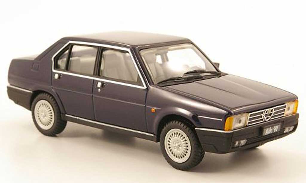 Alfa Romeo 90 1/43 Pego Berlina blu 1984 modellino in miniatura