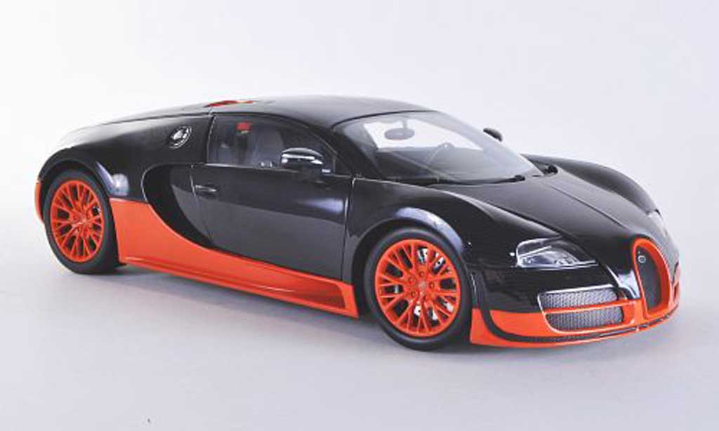Bugatti Veyron Super Sport 1/18 Minichamps Super Sport carbon/orange 2011 modellino in miniatura