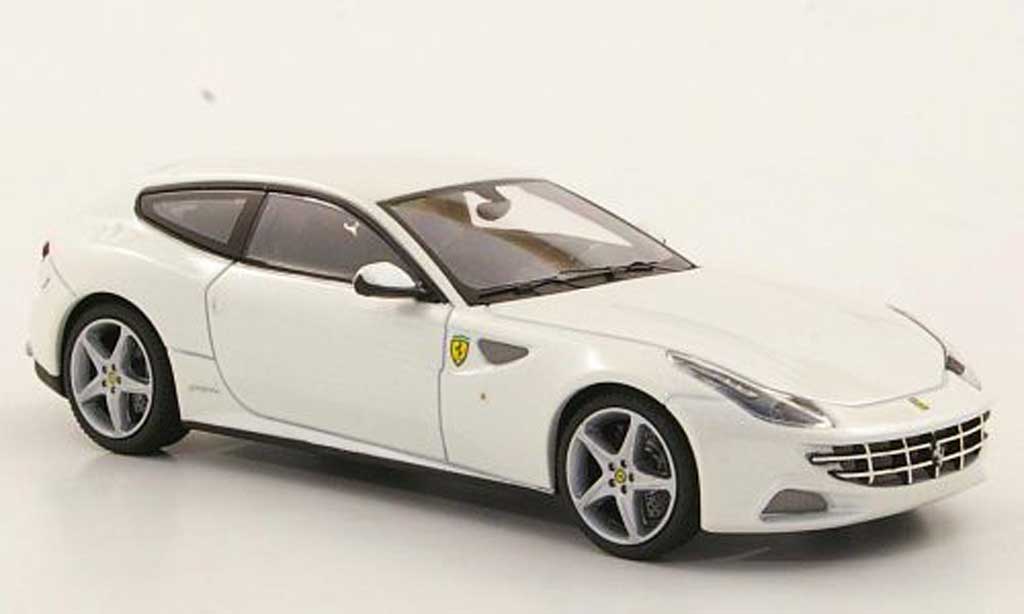 Ferrari FF 1/43 Hot Wheels Elite bianco (Elite) 2011 modellino in miniatura