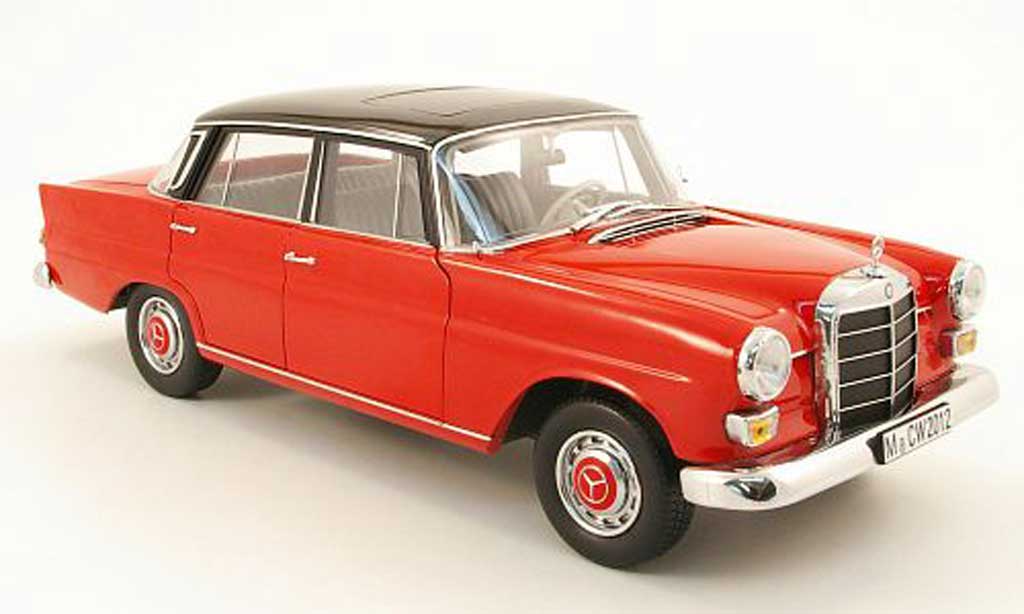 Mercedes 200 1/18 Norev (w110) rosso/noir 1966 modellino in miniatura