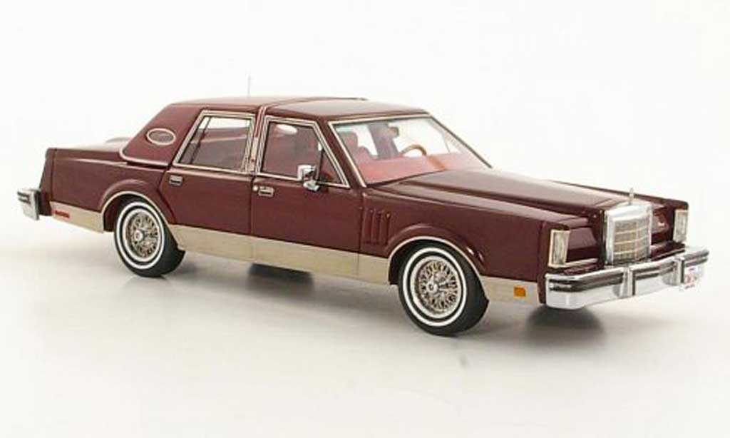 Lincoln Continental 1980 1/43 Neo 1980 Mark VI Sedan rosso modellino in miniatura