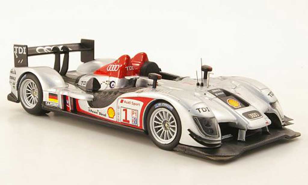 Audi R15 2009 1/43 IXO 2009 TDI NO.1 Prasentationsfahrzeug modellino in miniatura