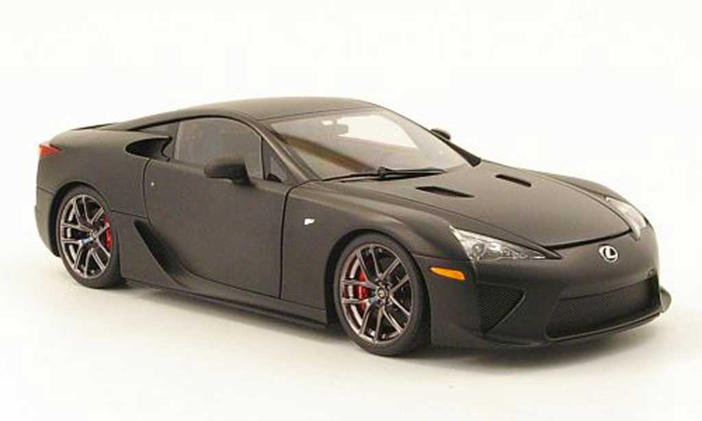 Lexus LFA 1/18 Autoart noir mat 2010 modellino in miniatura