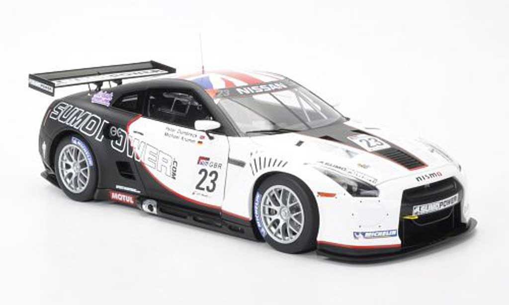 Nissan Skyline R35 1/18 Autoart R35 GT-R No.23 Team Sumo Power GT M.Krumm/P.Dumbreck Fia GT1 Weltmeisterschaft 2010 modellino in miniatura
