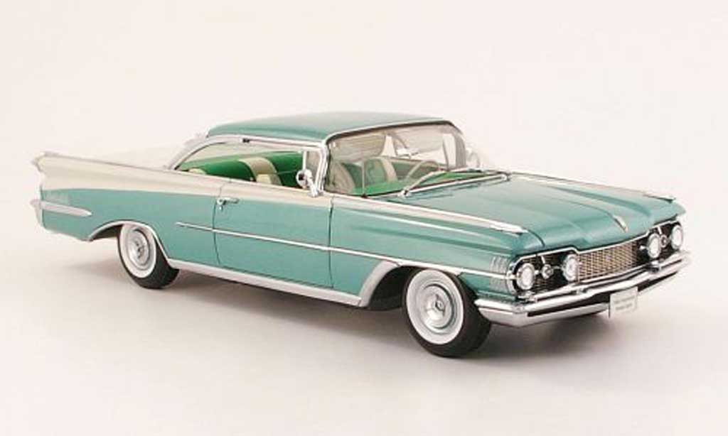 Oldsmobile 98 1/18 Sun Star HardTop grun/bianco 1959 modellino in miniatura