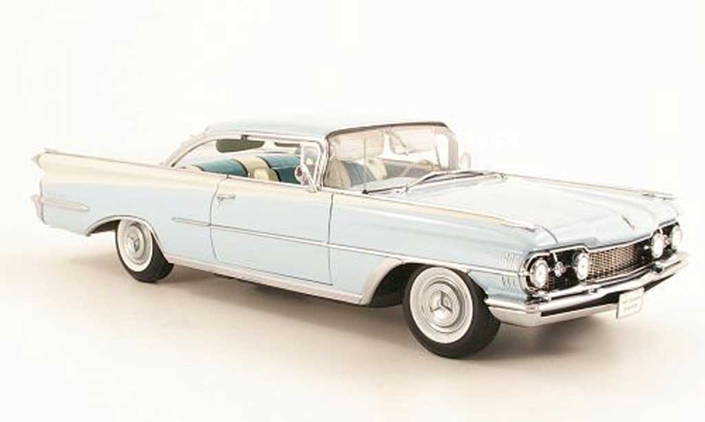 Oldsmobile 98 1/18 Sun Star Hardtop blu/bianco 1959 modellino in miniatura