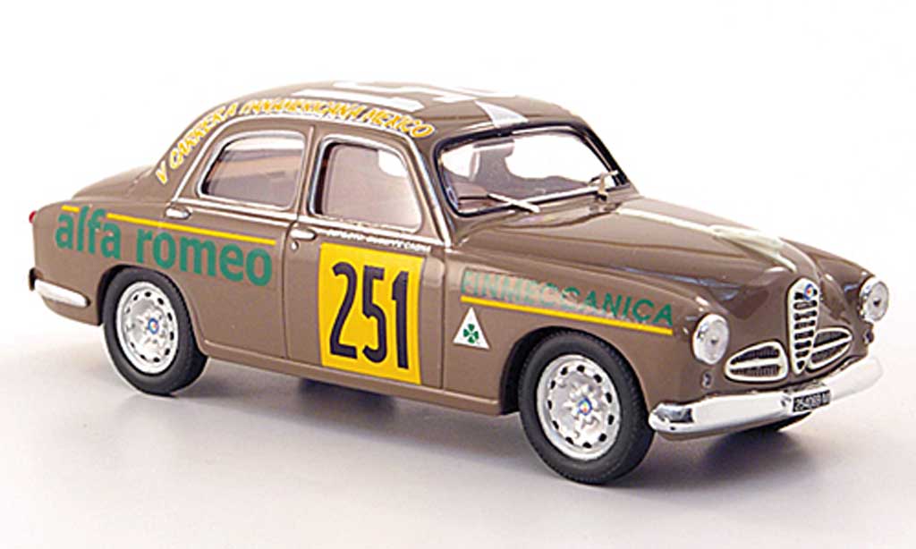 Alfa Romeo 1900 1/43 M4 No.251 Sanesi/Cania Carrera Panamericana 1954 modellino in miniatura